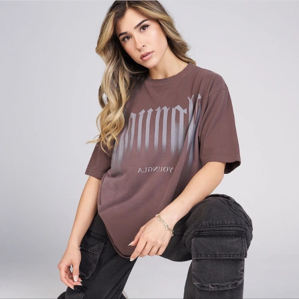 Youngla drip tee size S